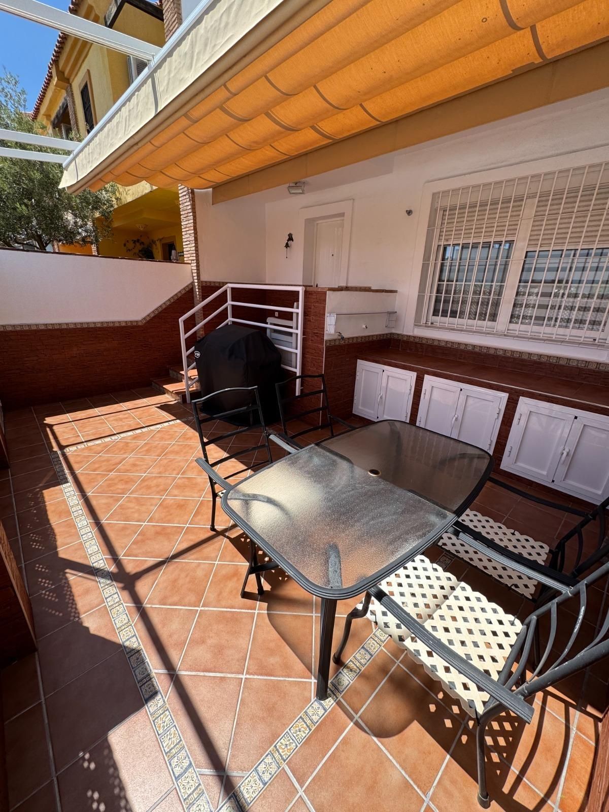 Terrassa de Casa adosada en venda en Rincón de la Victoria amb Aire condicionat, Terrassa i Piscina comunitària