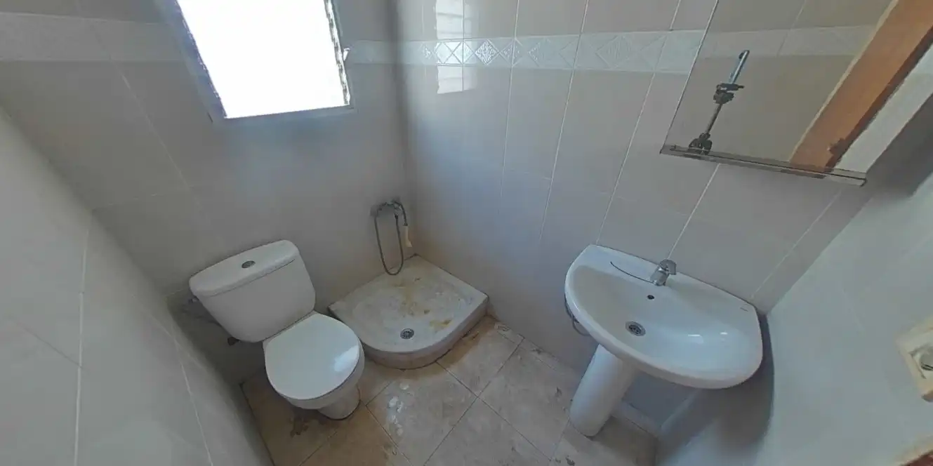 Bany de Pis en venda en Burriana / Borriana amb Traster i Balcó