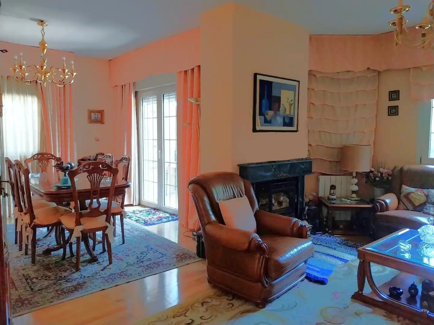 Sala de estar de Casa o chalet en venta en Pozuelo de Alarcón con Aire acondicionado, Calefacción y Jardín privado