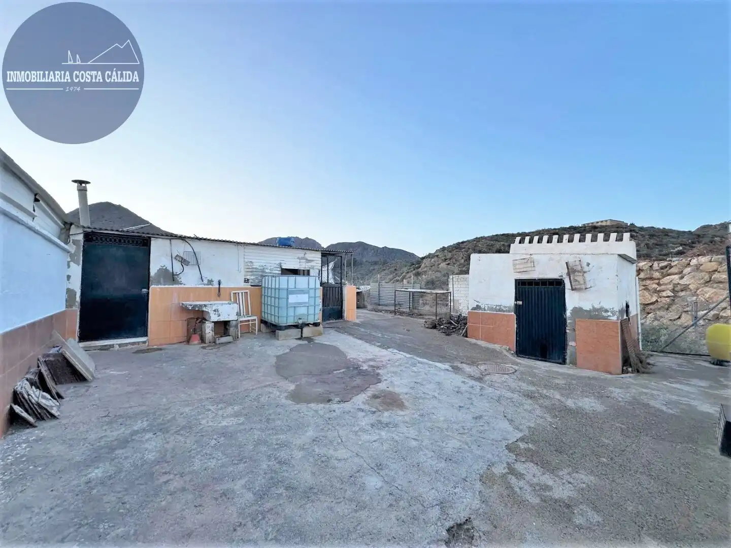 Vista exterior de Finca rústica en venda en Águilas amb Jardí privat, Terrassa i Traster