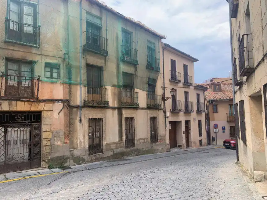 Vista exterior de Casa o xalet en venda en Segovia amb Jardí privat