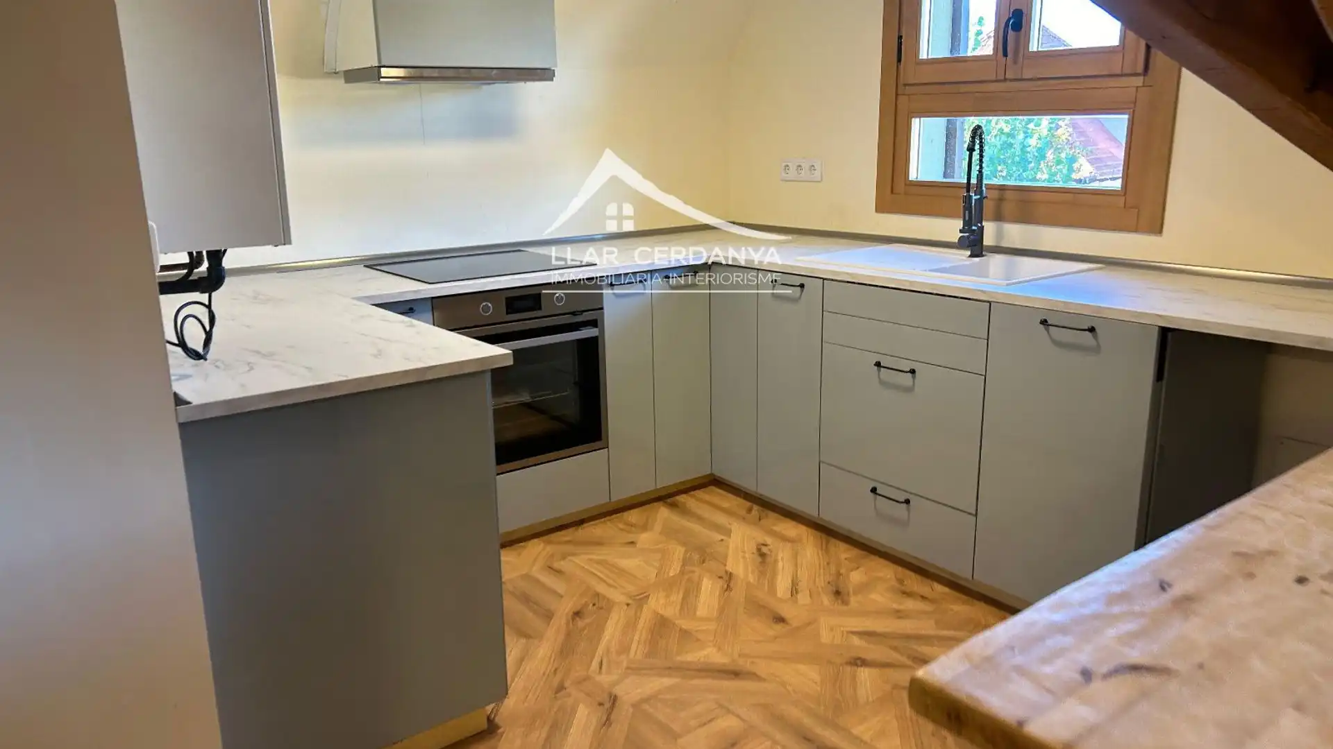 Flat for sale in Fabra i Puig, Das