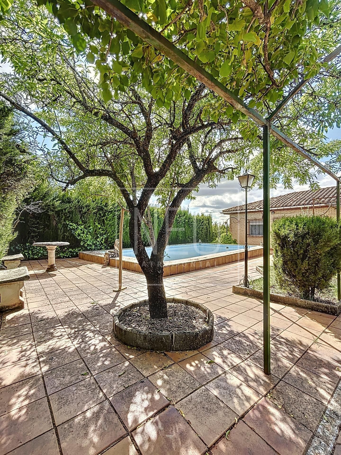 Jardí de Casa o xalet en venda en Alfacar amb Jardí privat, Terrassa i Piscina