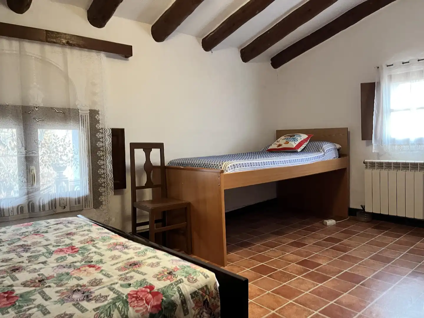 Habitación de Casa o chalet en venta en Alquézar con Calefacción y Terraza