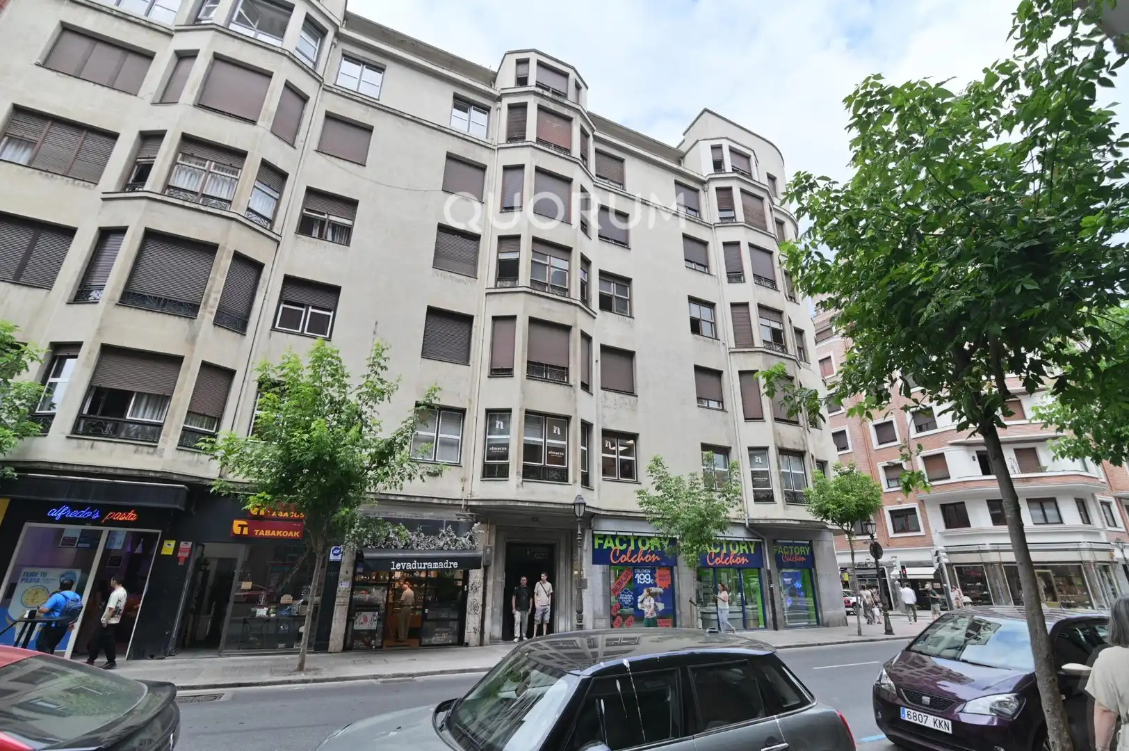 Vista exterior de Piso en venta en Bilbao  con Calefacción
