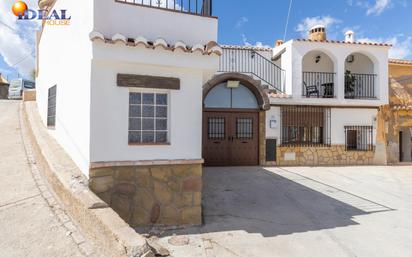 Vista exterior de Finca rústica en venda en Guadix amb Terrassa