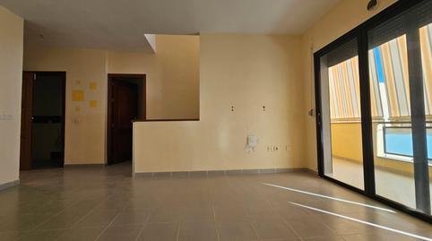 Foto 4 de Casa adosada en venda a Avenida de Los Vientos, 43, Casco Urbano, Adeje