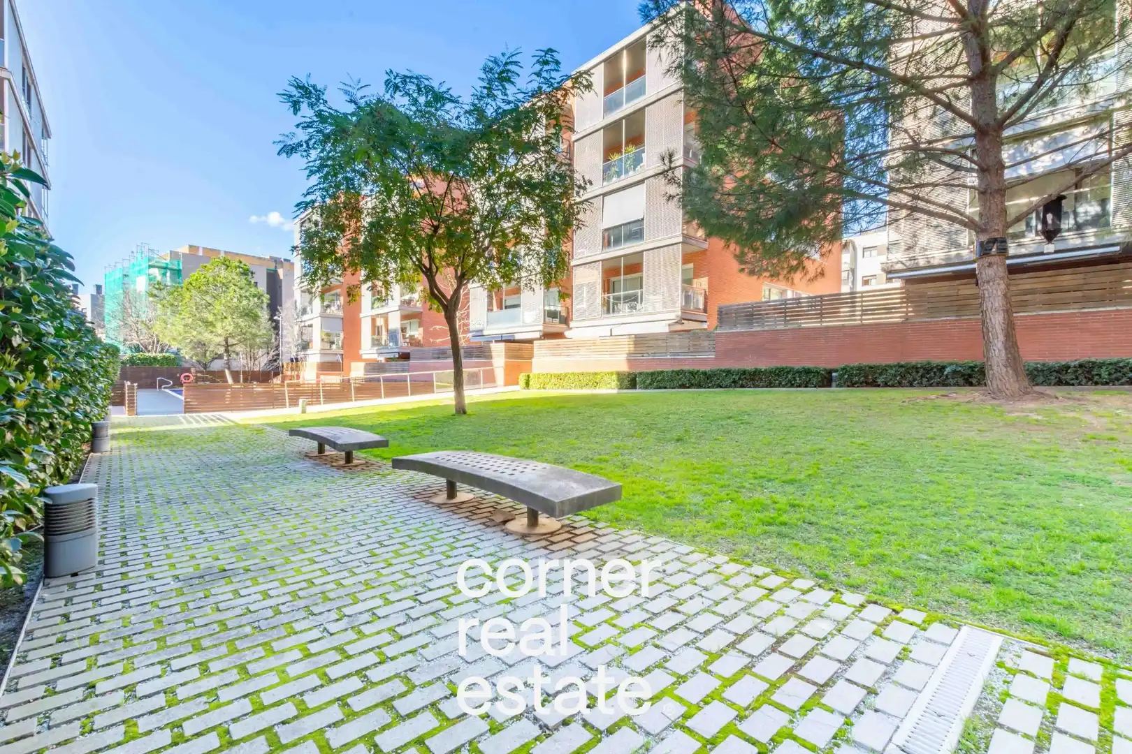 Exterior view of Flat for sale in Sant Cugat del Vallès  with Air Conditioner, Heating and Parquet flooring