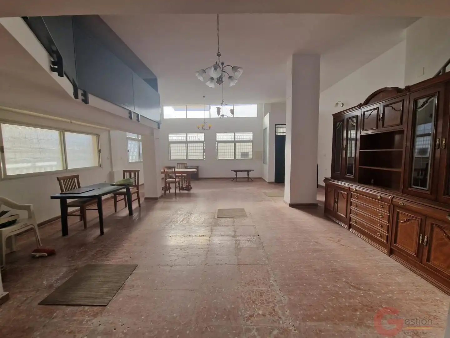 Local comercial en venda a Centro, imagen 2