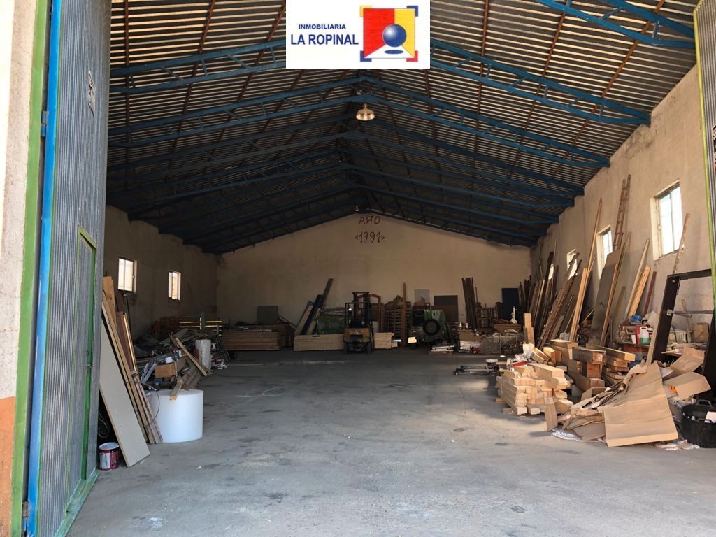 Nave industrial en venta en Macotera