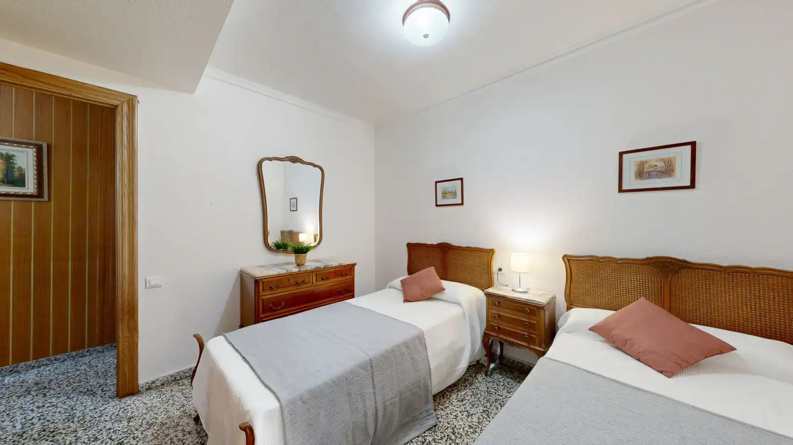 Habitación de Piso en venta en Valencia con Aire acondicionado y Balcón