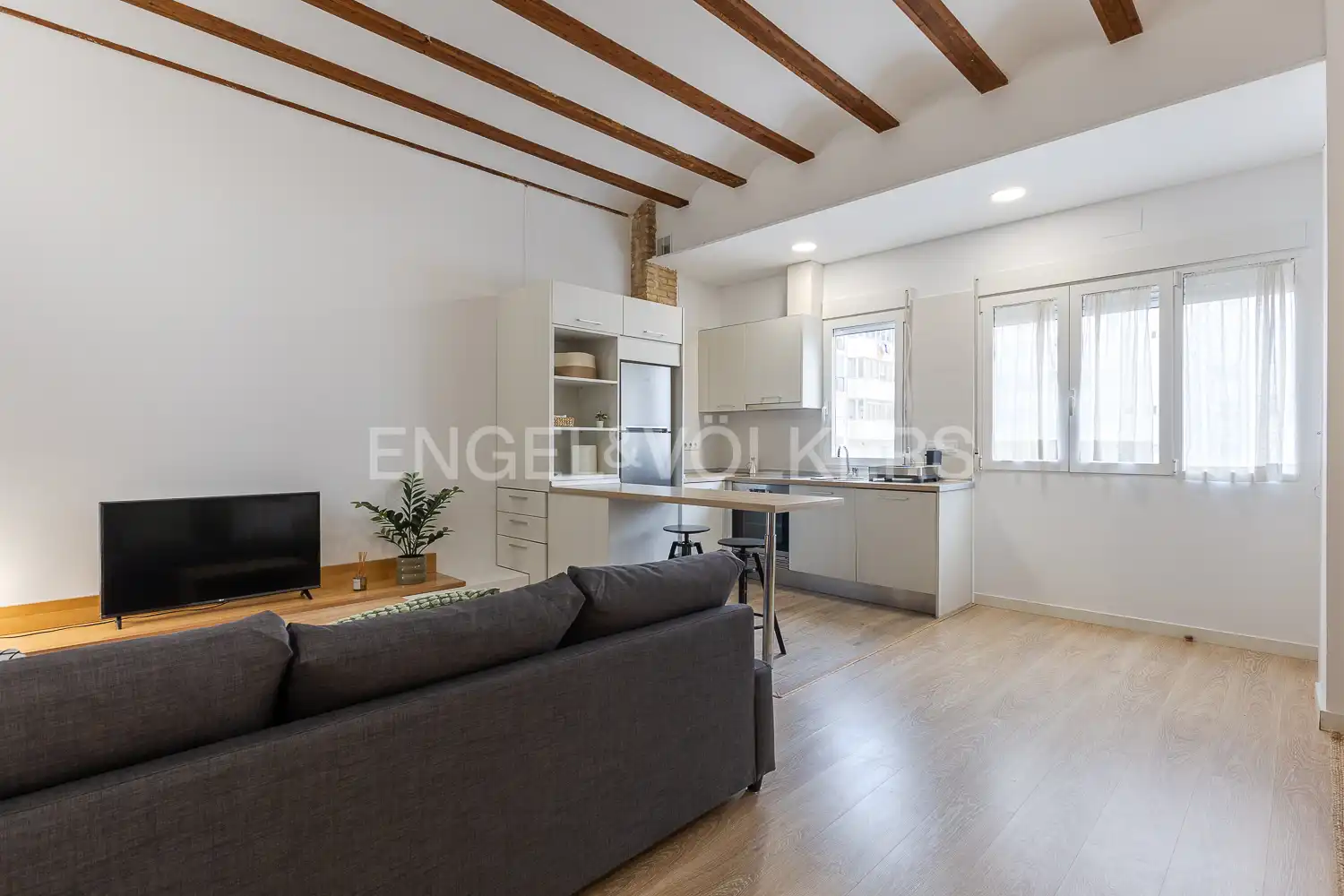 Living room of Flat for rent in Valencia  with Air Conditioner, Heating and Parquet flooring