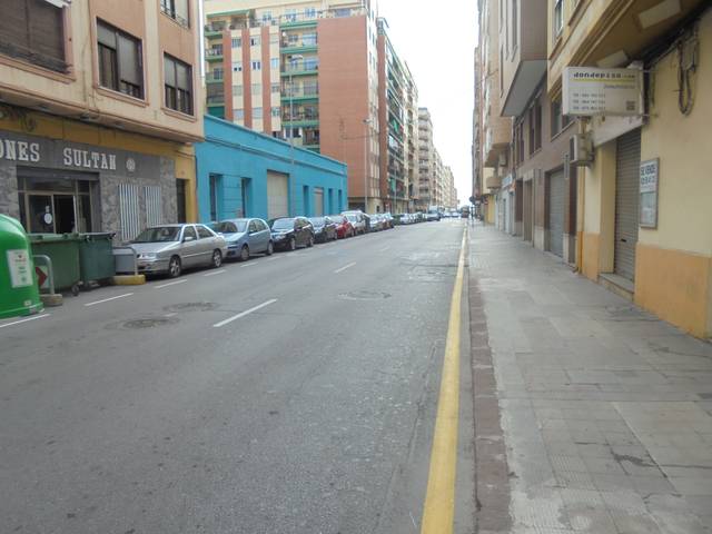 Local comercial en Venta en Carrer d'Els Orfebres Santalinea en Hospital - Plaza del Real