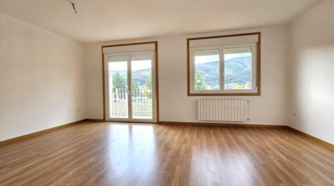 Foto 4 de Casa adosada en venta en Principal-puebla, O Barco de Valdeorras , Ourense