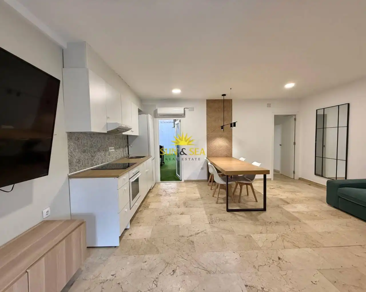 Cocina de Casa o chalet en venta en Torrevieja con Calefacción, Jardín privado y Terraza