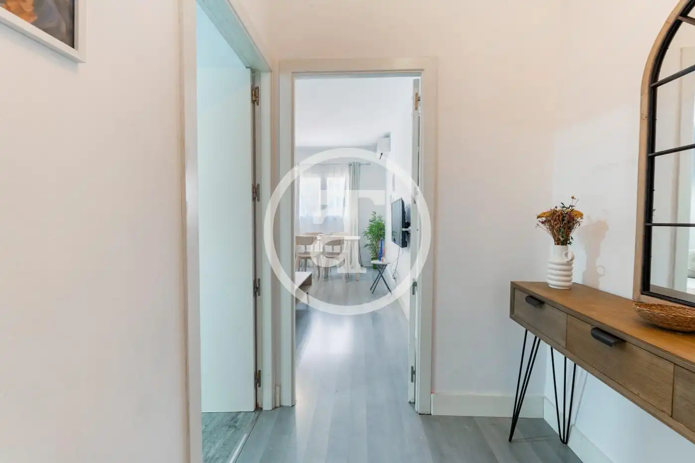 Flat for rent in Madrid  with Air Conditioner, Heating and Furnished