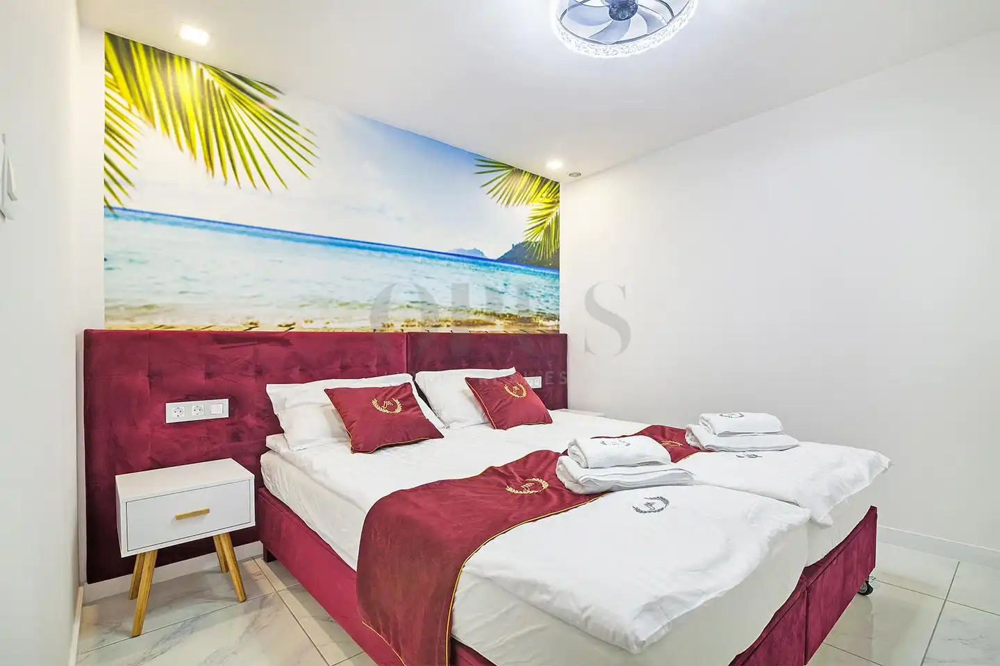 Dormitori de Apartament en venda en Adeje amb Terrassa, Moblat i Piscina comunitària