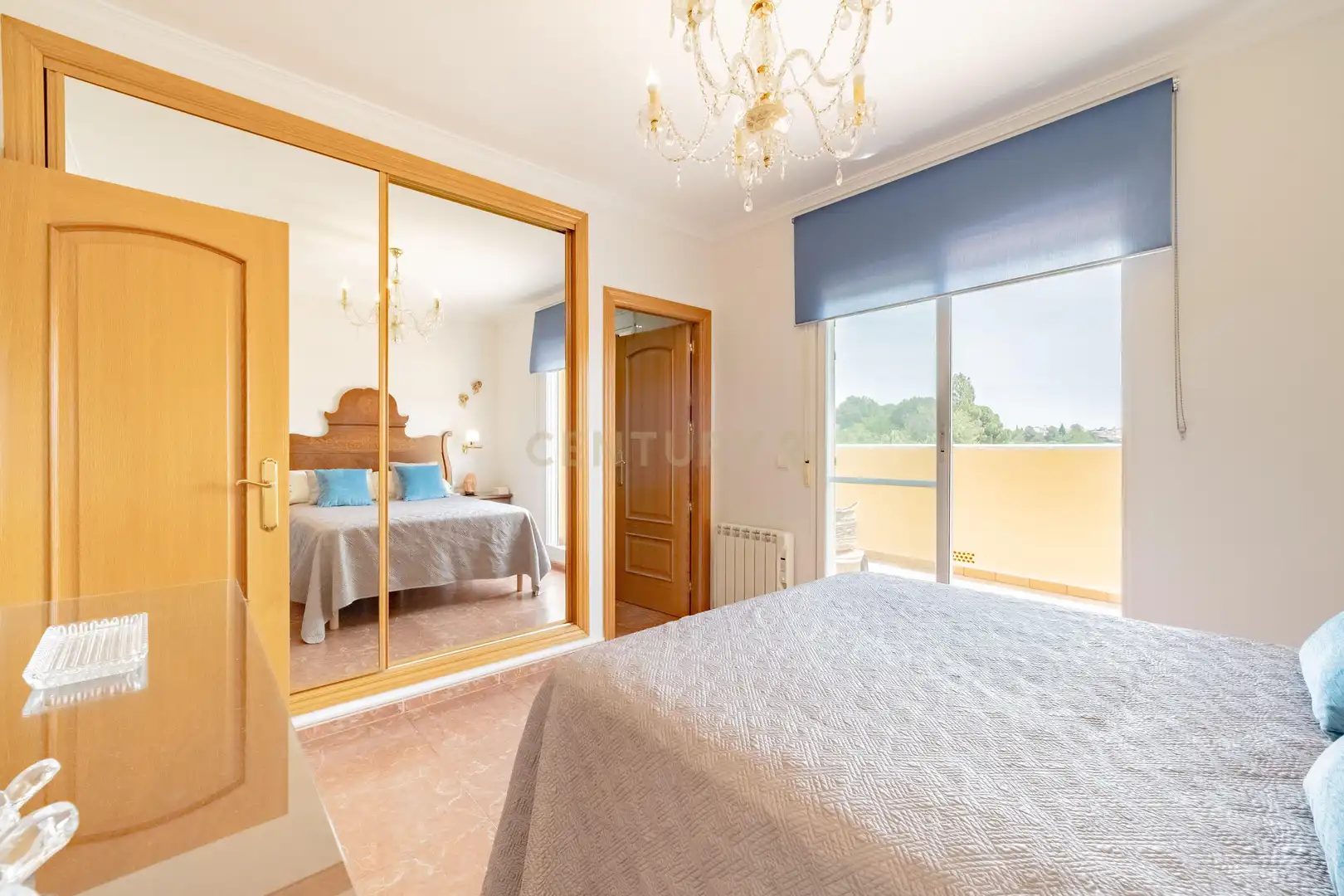 Habitación de Casa adosada en venta en Náquera con Trastero, Piscina y Horno