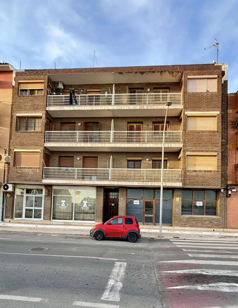 Wohnung zum Verkauf in Avenida ROBERT GRAUPERA 166, imagen 2