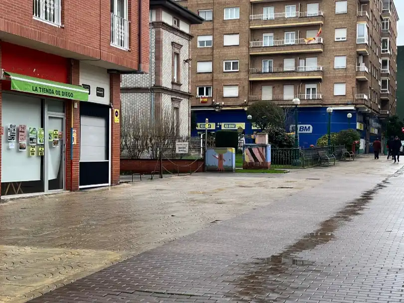 Parkplatz von Garage zur Miete in Torrelavega 