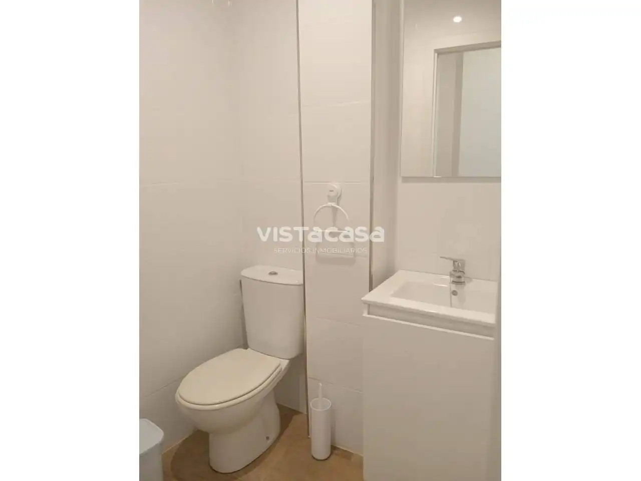 Baño de Piso de alquiler en Mairena del Alcor con Aire acondicionado, Terraza y Amueblado