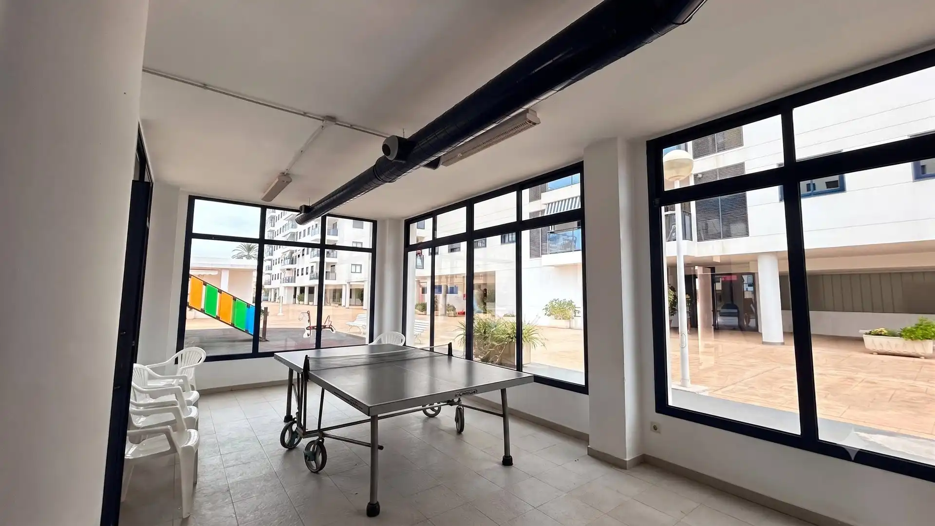 Terrasse von Wohnungen zur Miete in La Pobla de Farnals mit Klimaanlage, Heizung und Terrasse