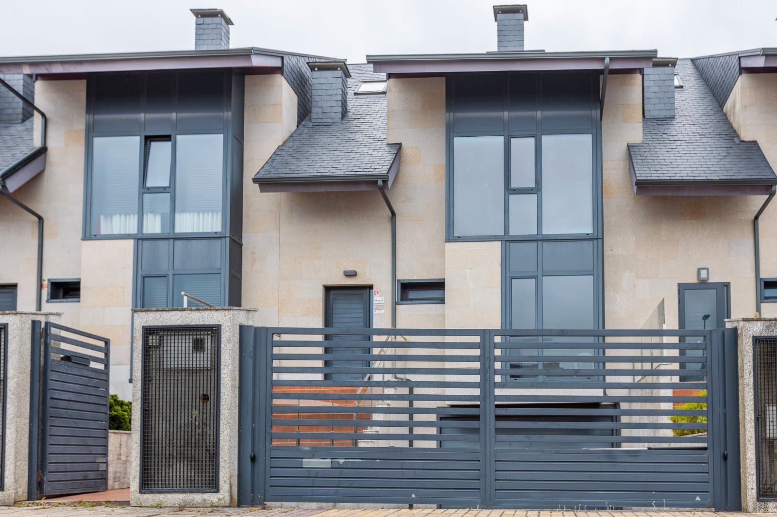 Exterior view of Single-family semi-detached for sale in Culleredo  with Heating, Private garden and Terrace