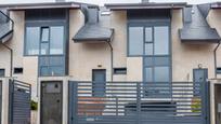Exterior view of Single-family semi-detached for sale in Culleredo  with Heating, Private garden and Terrace