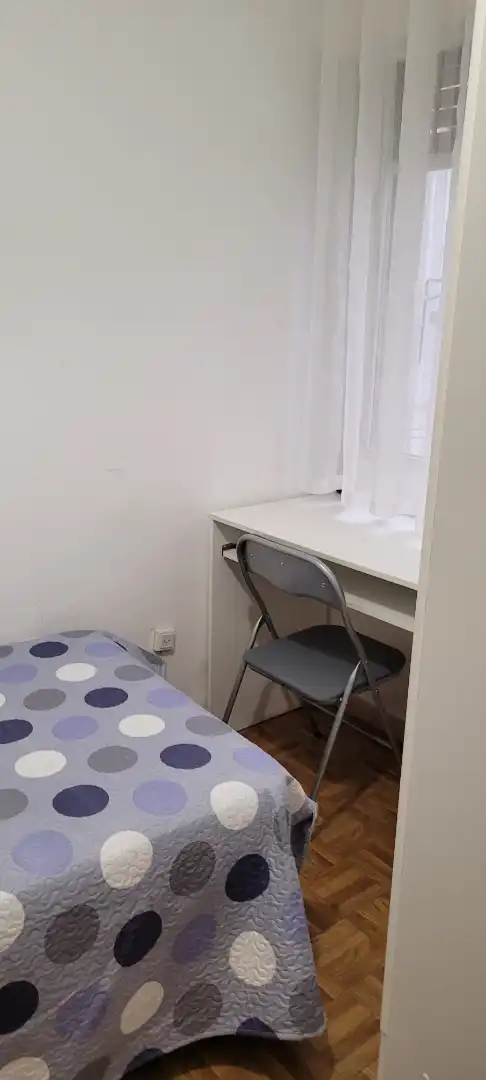 Schlafzimmer von Wohnung zur Miete in Cuenca mit Heizung, Möbliert und Ofen