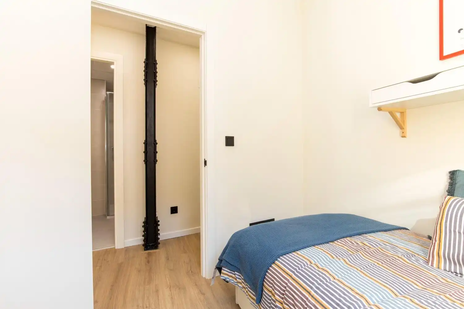 Bedroom of Flat for rent in Zaragoza  with Air Conditioner, Heating and Balcony