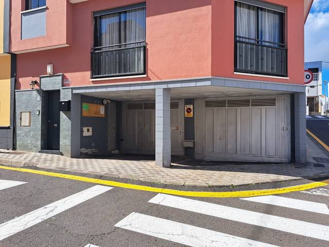 Garaje en Alquiler en La Cuesta -Finca España