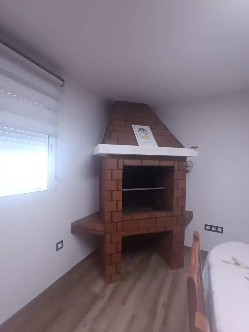 Terraced house with garden to rent in Carretera PISTA A LA CORONA, imagen 5