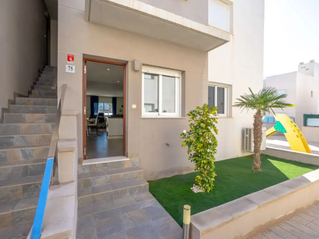 Apartamento con piscina en venta en Calle Gines Saura Sanchez, imagen 20