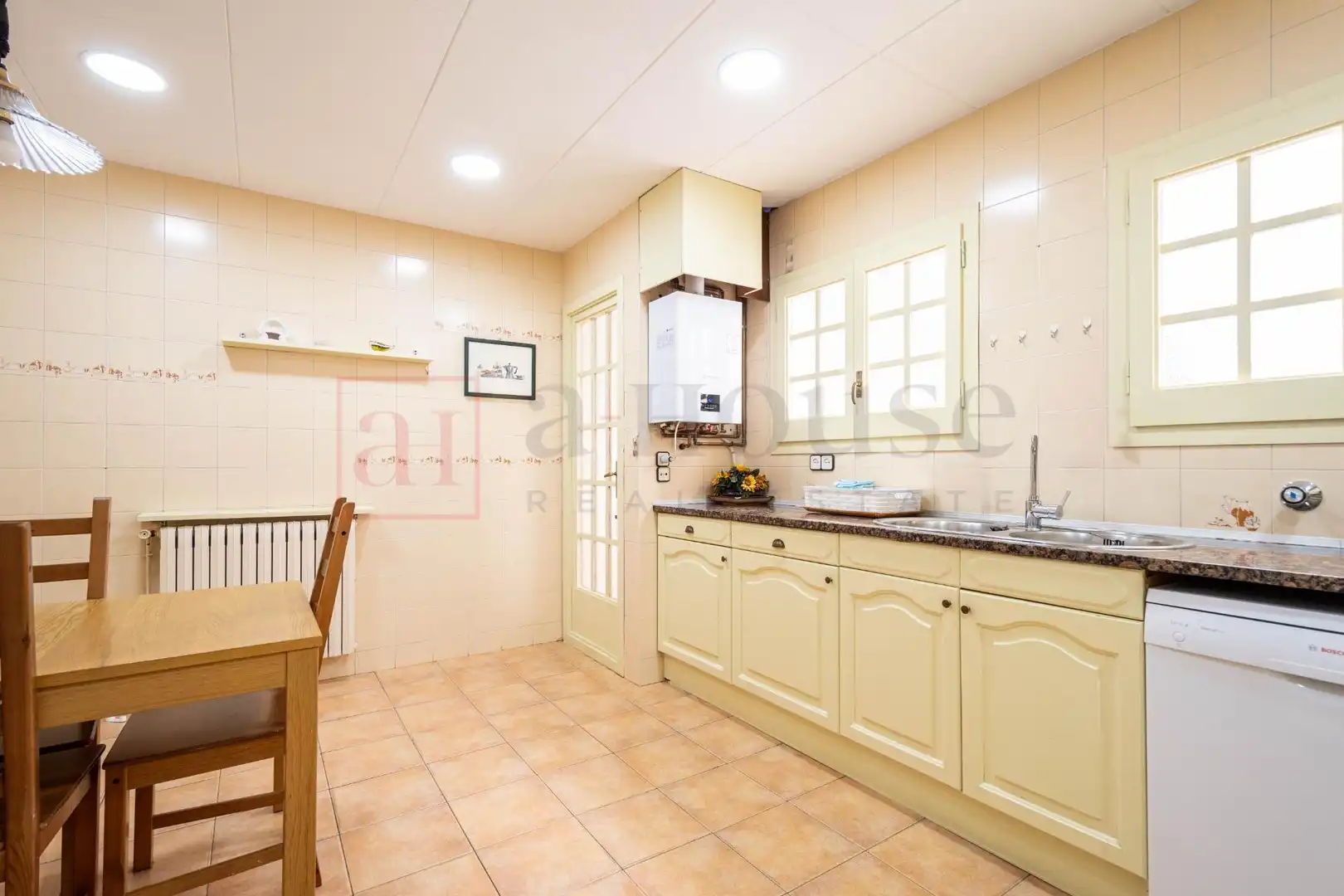 Cuina de Pis en venda en Barcelona amb Aire condicionat, Calefacció i Parquet