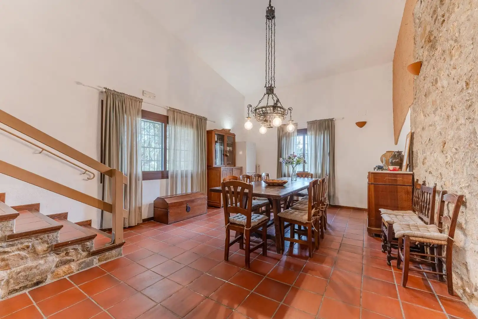 Comedor de Finca rústica en venta en Bescanó con Calefacción, Jardín privado y Trastero