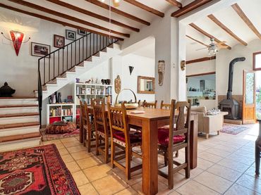 Casa rústica amb balcó en venda a L'Atzúbia