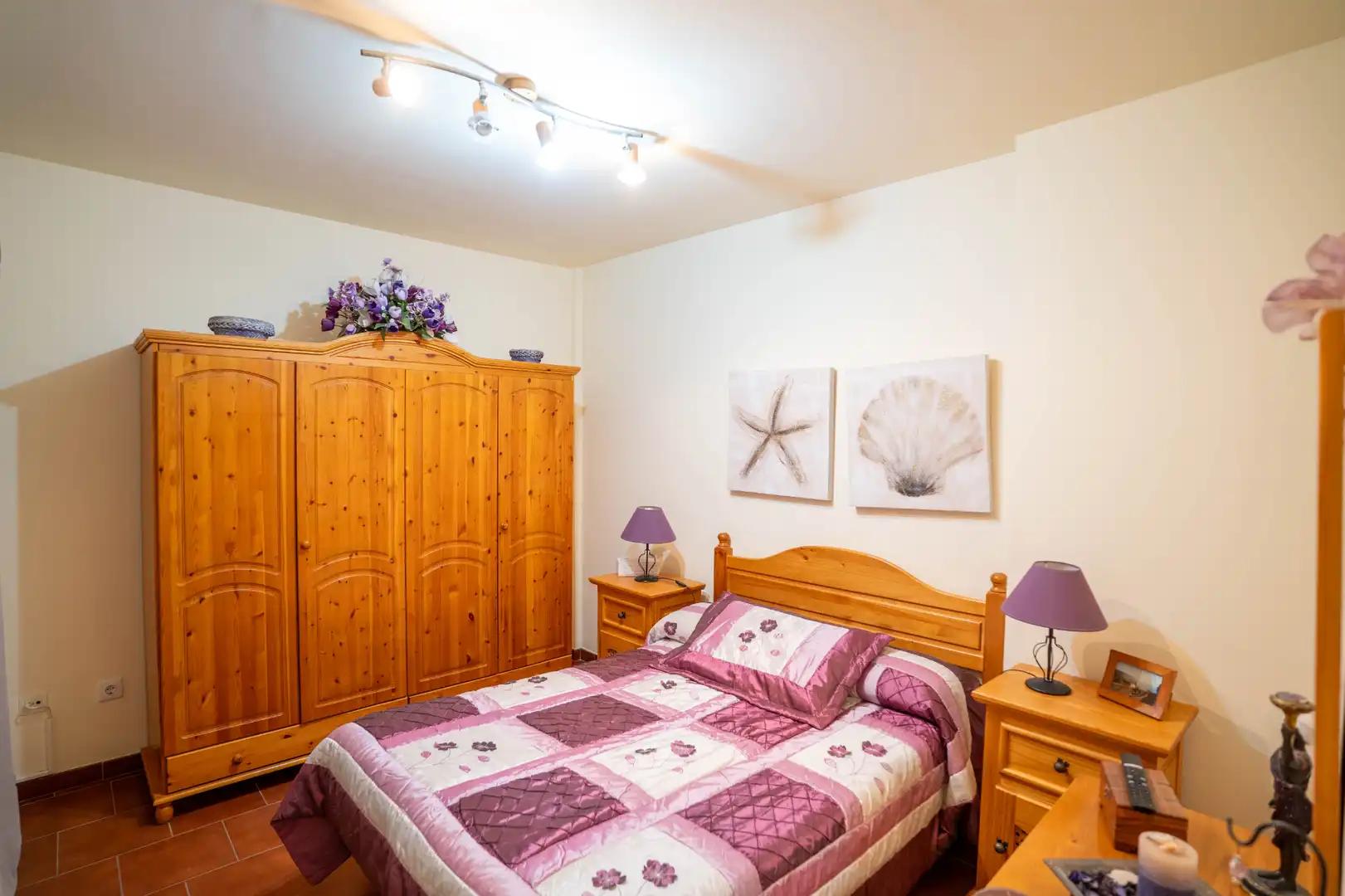 Dormitori de Casa adosada en venda en Garachico amb Jardí privat, Parquet i Traster
