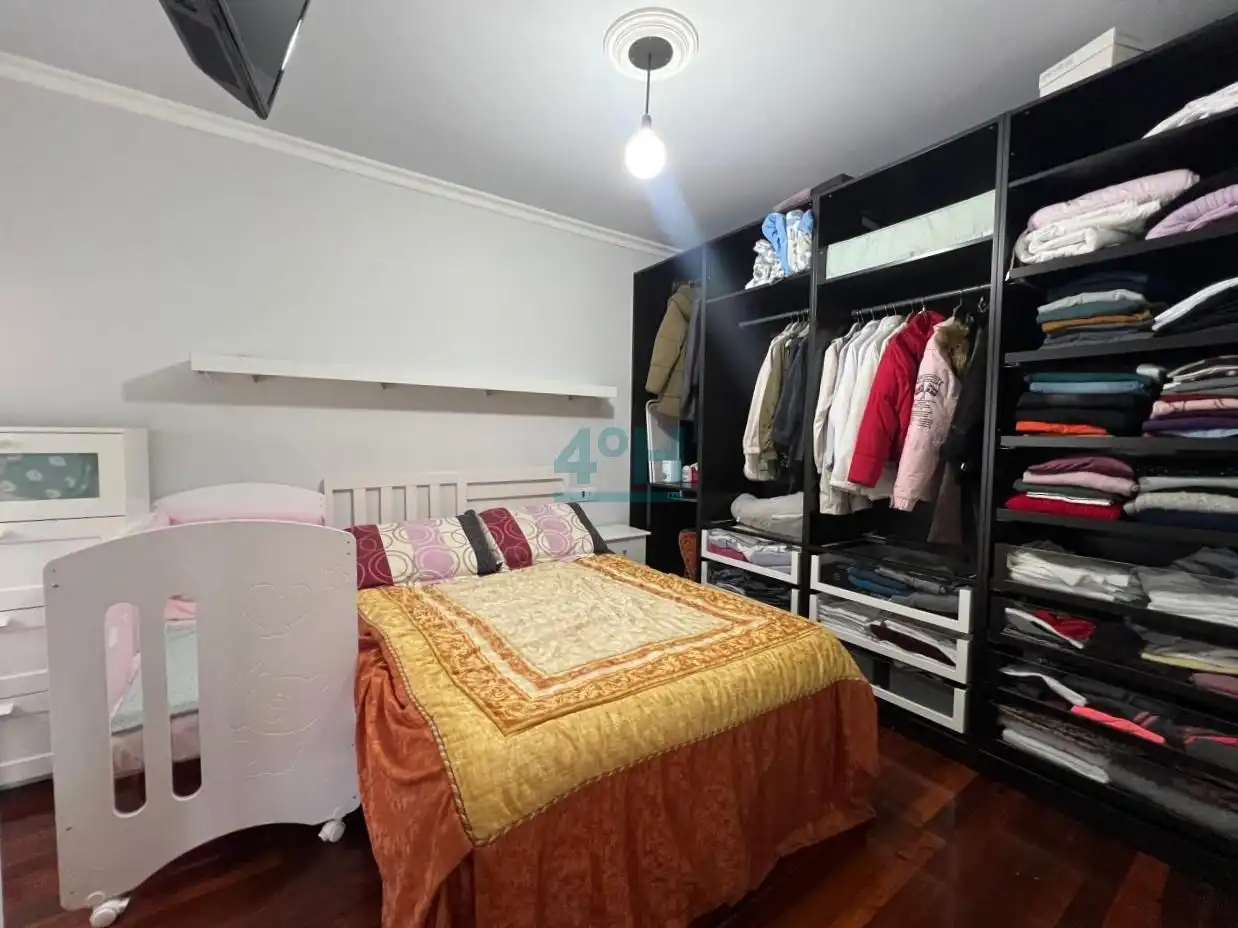Bedroom of Flat for sale in Ourense Capital   with Heating, Parquet flooring and Storage room