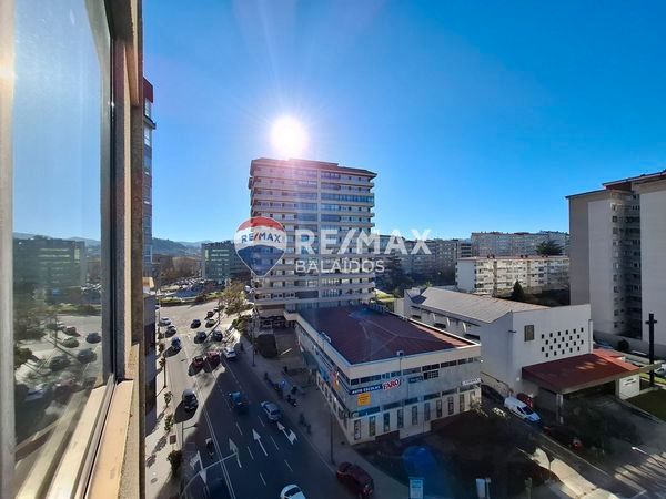 Vista exterior de Pis en venda en Vigo  amb Calefacció, Parquet i Traster