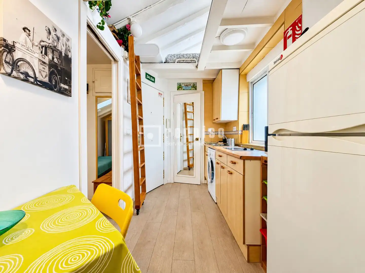 Küche von Maisonette zum Verkauf in Madrid mit Klimaanlage, Heizung und Abstellraum