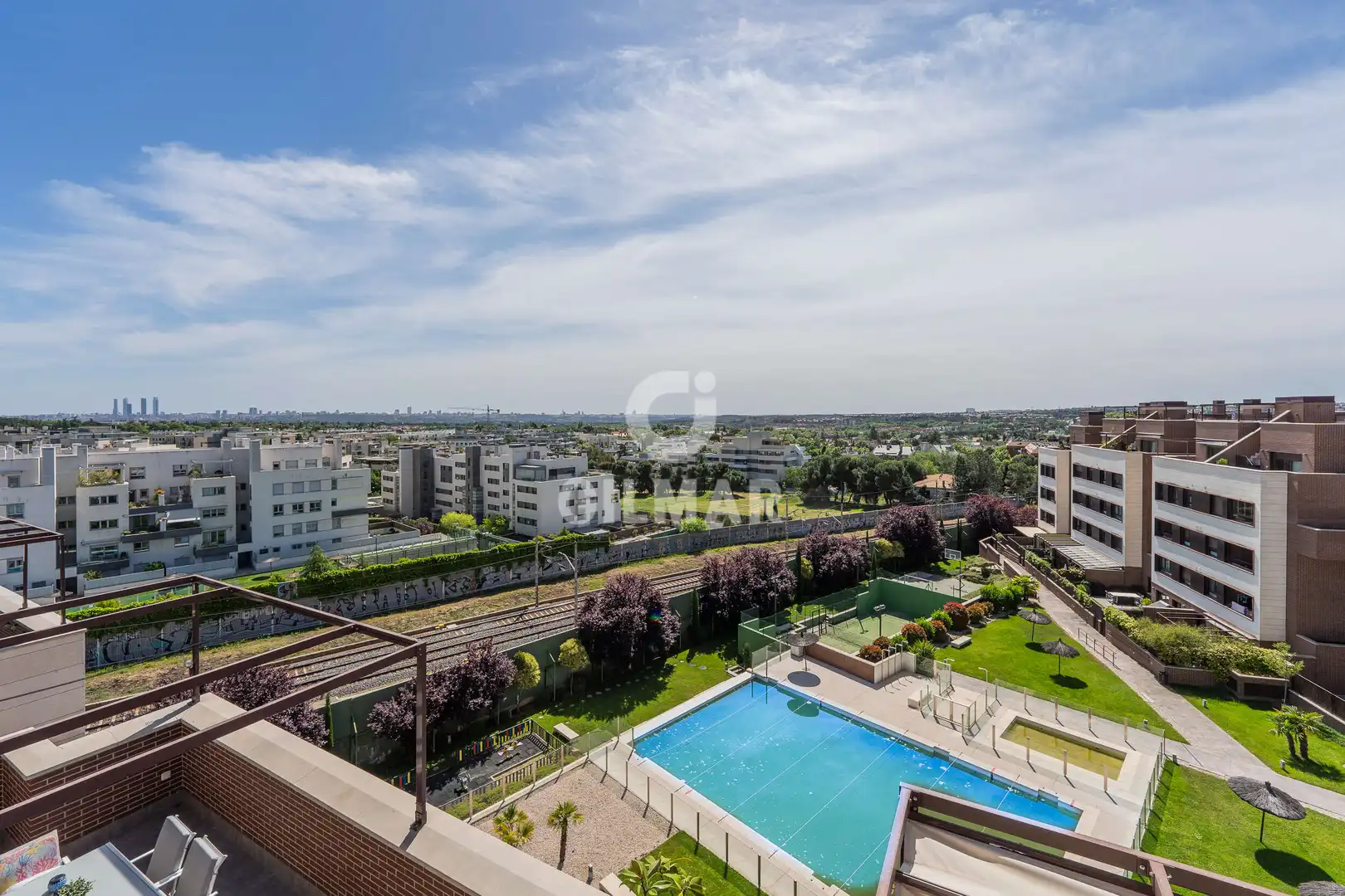 Exterior view of Duplexes for sale in Madrid  with Heating, Private garden and Storage room
