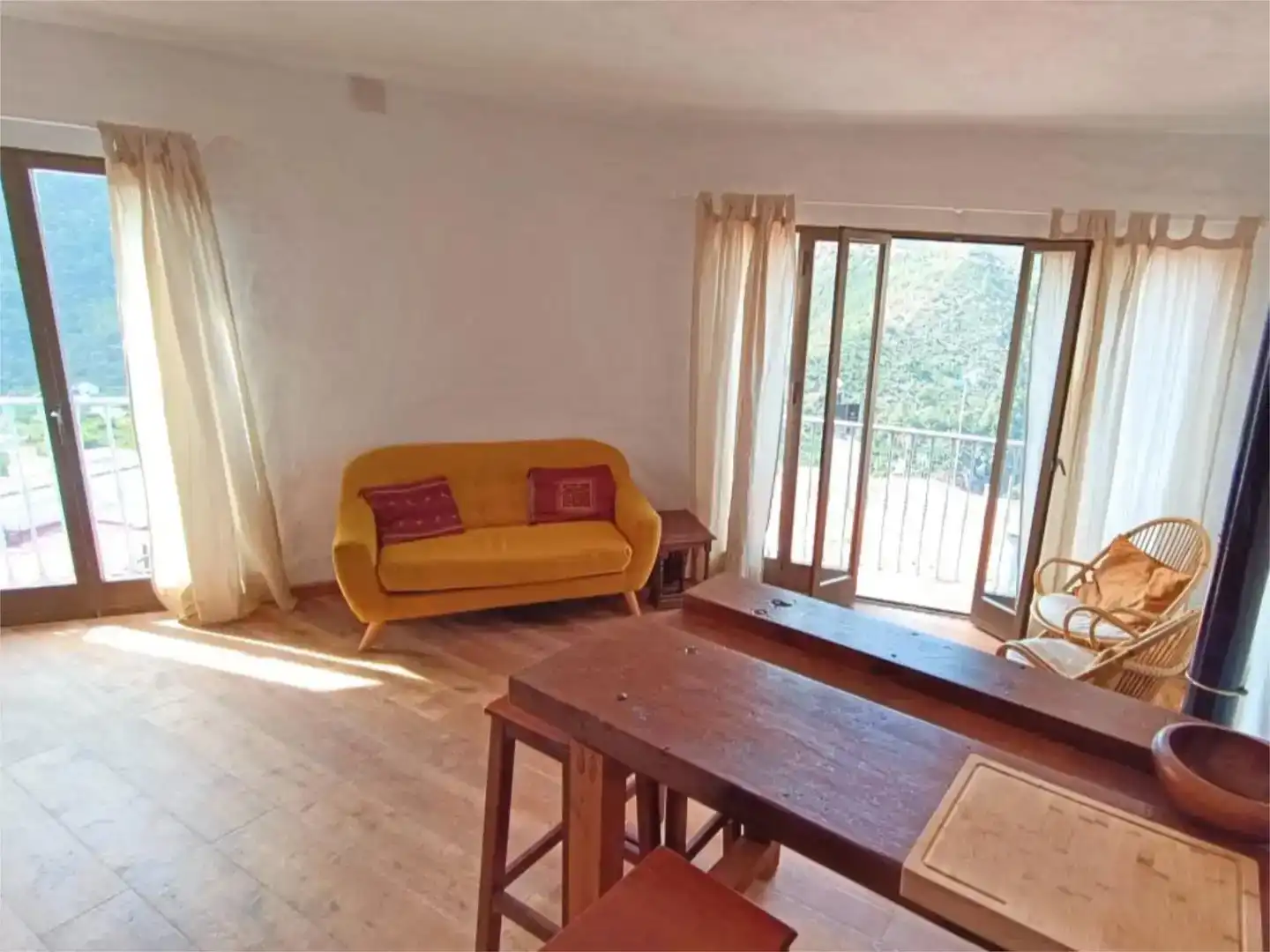 Sala de estar de Casa o chalet en venta en Istán con Aire acondicionado