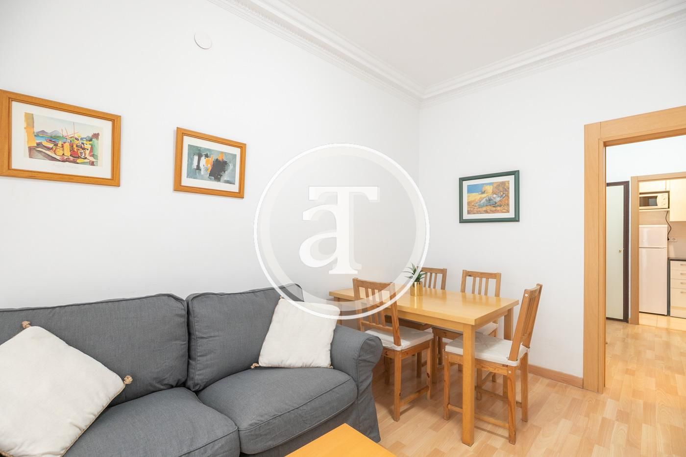 Living room of Flat to rent in  Barcelona Capital  with Air Conditioner, Heating and Furnished