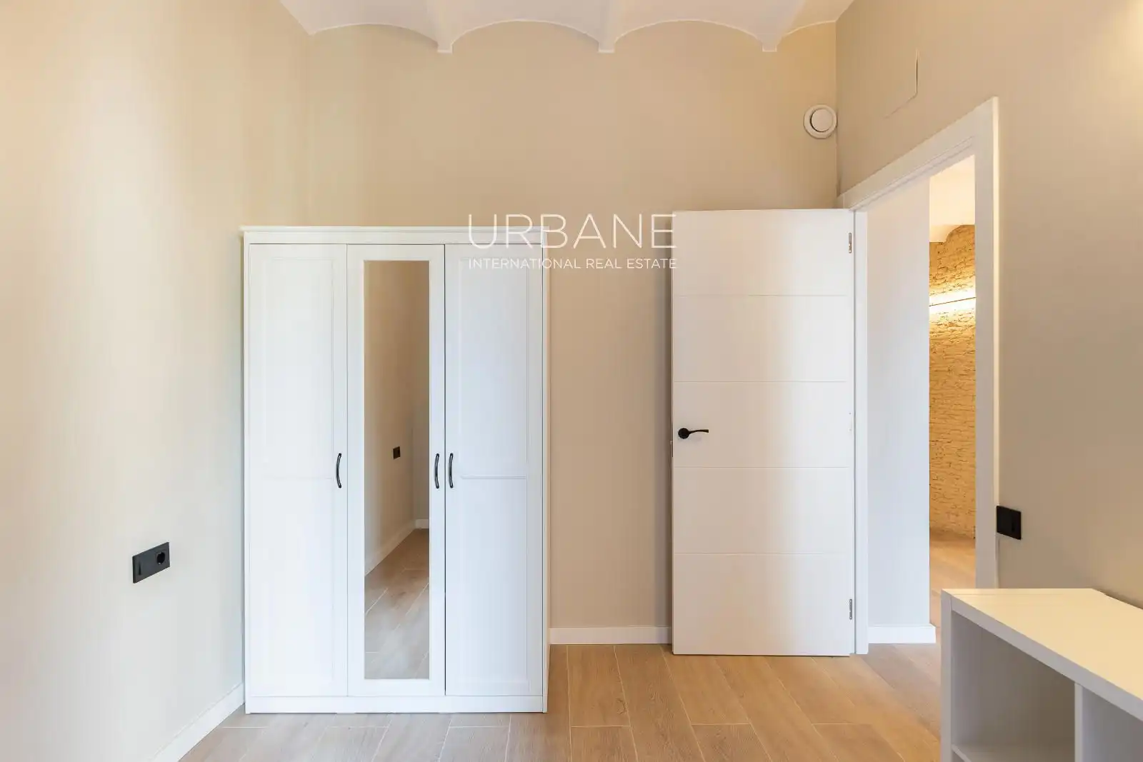 Schlafzimmer von Wohnung zum Verkauf in Barcelona mit Klimaanlage, Heizung und Parkett