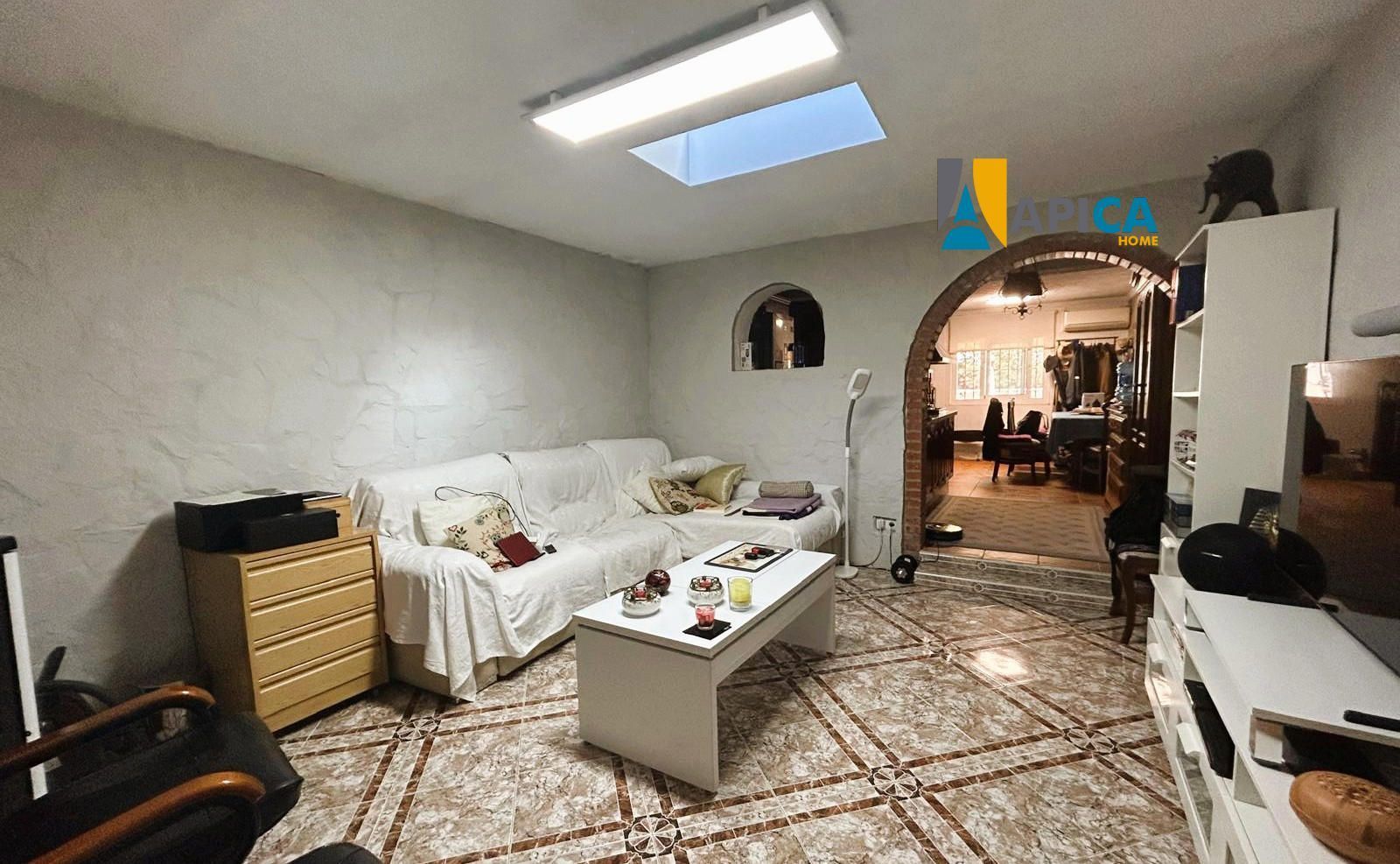 Casa adosada en venda en Los Barrios amb Jardí privat, Terrassa i Piscina
