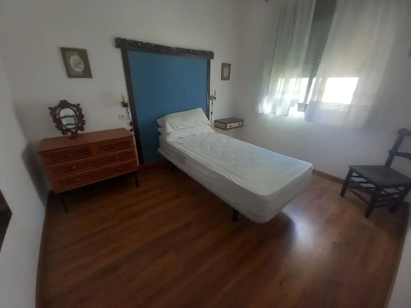 Schlafzimmer von Einfamilien-Reihenhaus zum Verkauf in Atajate mit Heizung und Abstellraum