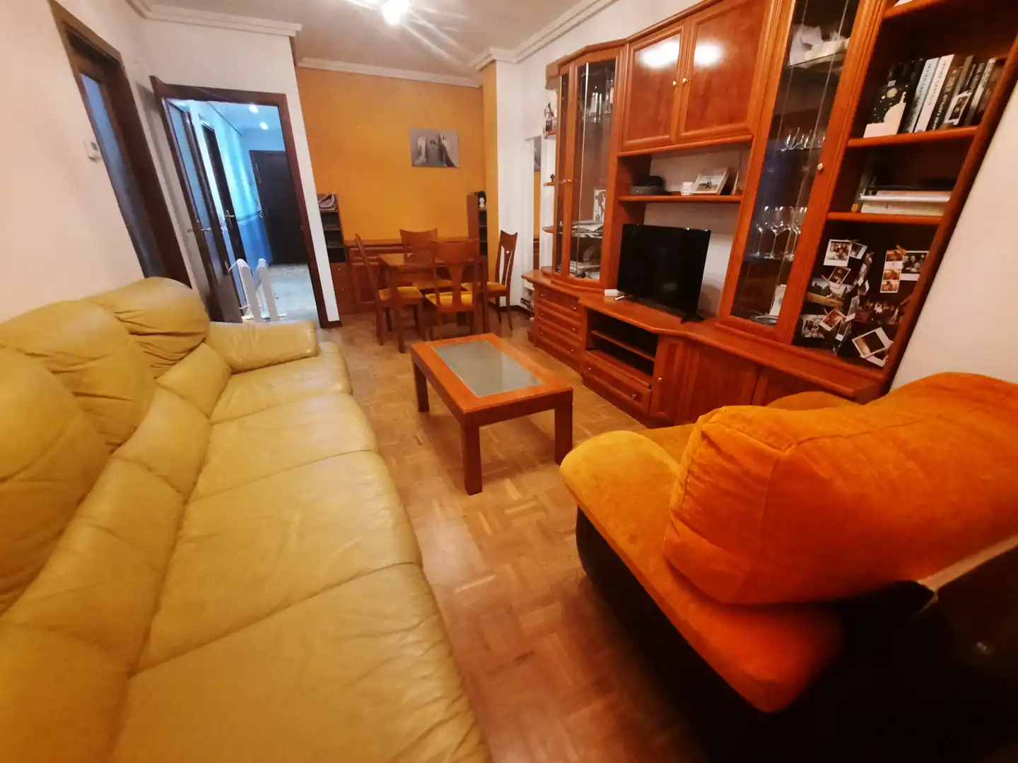Sala d'estar de Pis en venda en Barakaldo  amb Calefacció, Traster i Moblat