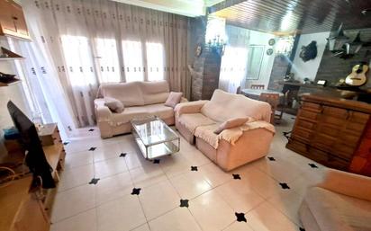 Living room of Flat for sale in Sabadell  with Air Conditioner and Terrace