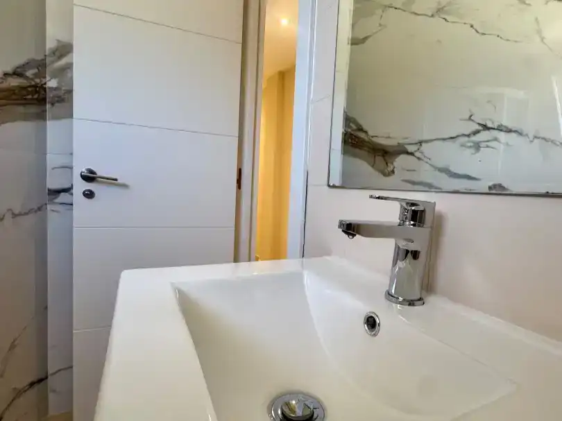 Bathroom of Flat for sale in Benalmádena  with Air Conditioner