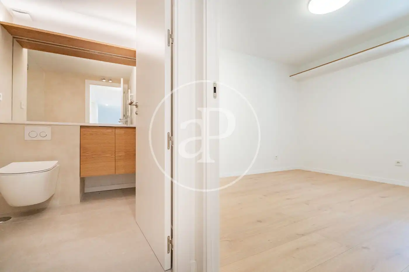 Piso en venta en Madrid con Aire acondicionado, Calefacción y Jardín privado